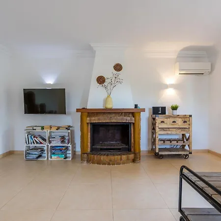 Escaletas Villa *